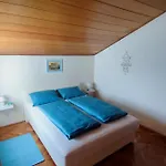 S Pogledom Na I Velikom Terasom דירה נייביצה